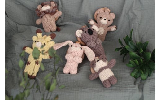 HOPPL　手編みのおもちゃＡｍｉｍａｌｓ（マスコットタイプ・きりん）