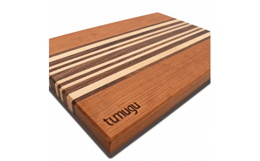 暮らしに愉しいをつむぐ tumuguカッティングボード 琥珀