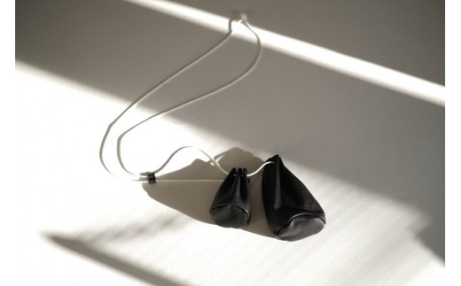 三木市吉川町に自生する天然のヨモギでつくったコスメギフト(ヨモギオイル100ml + ヨモギバーム + ポシェット)