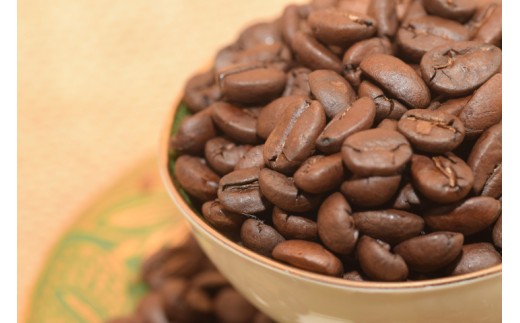 世界のハイクオリティコーヒー 2種×200g おまかせ定期便（3か月連続お届け）（豆のまま）