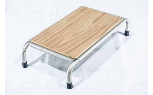 手軽にお部屋で有酸素運動！ガッチリ昇降運動台15cm