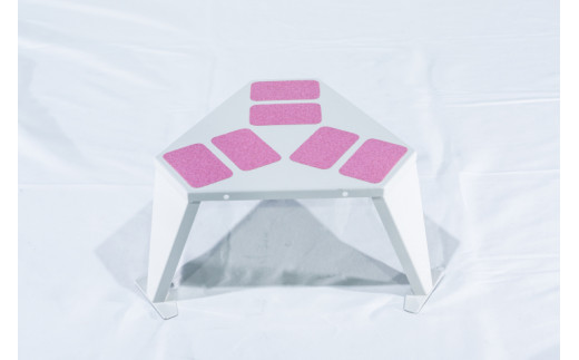 ステップデルタ　オフホワイト