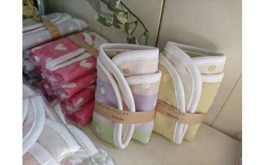 ハンドメイドの6重織りガーゼのハンカチ10枚セット