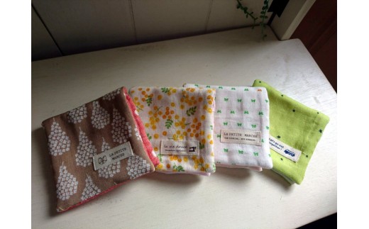 国産6重ガーゼとダブルガーゼをあわせた長方形タイプのハンカチ10枚セット