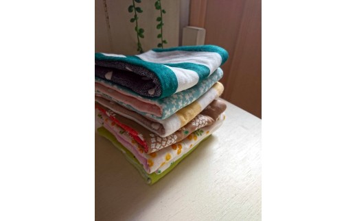 国産6重ガーゼとダブルガーゼをあわせた長方形タイプのハンカチ10枚セット