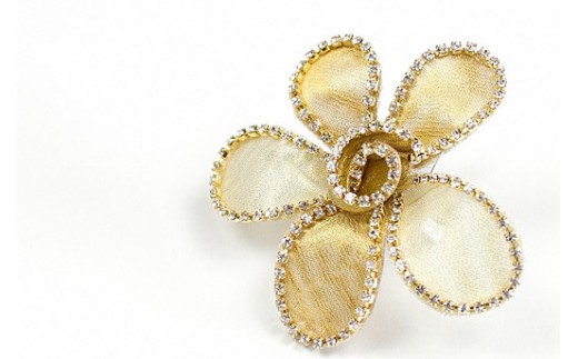 ゴールドキュートリーコサージュ