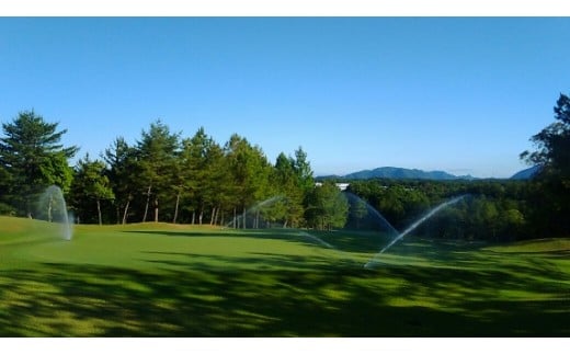 花屋敷ゴルフ倶楽部〔ひろのコース／よかわコース〕両コースでご使用頂ける【ゴルフ場　利用券】