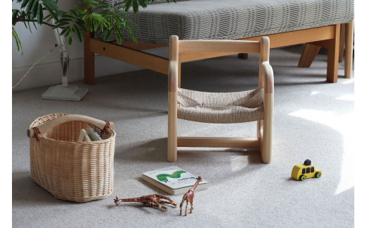 ファニファニの赤ちゃん椅子　ami‐アミ（ベビーピンク）