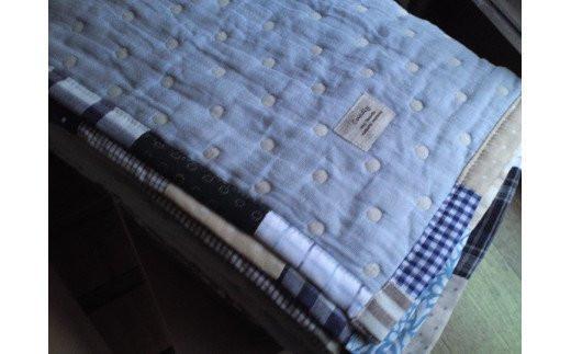 ハンドメイドの国産6重ガーゼのシングルサイズブランケット（ピンク）