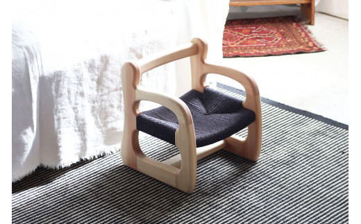 ファニファニの赤ちゃん椅子ami　特別仕様　座面ブラック