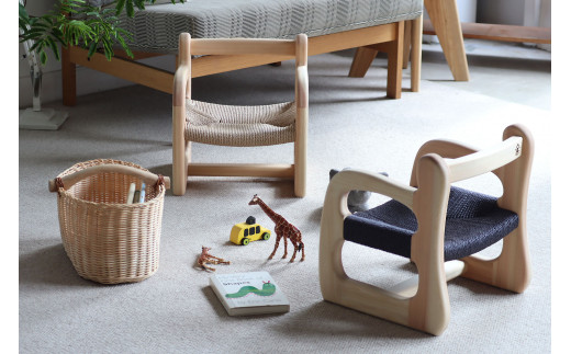 ファニファニの赤ちゃん椅子ami　特別仕様　座面ブラック