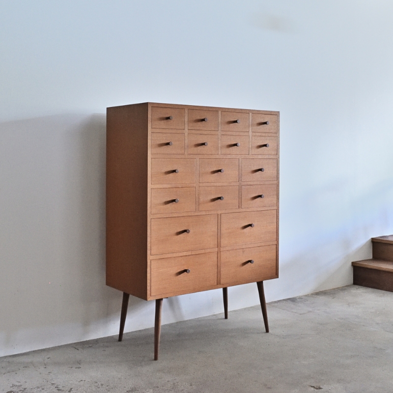 ãã§ã¹ã ã€ã³ããªã¢ é貚 æ¥çšå