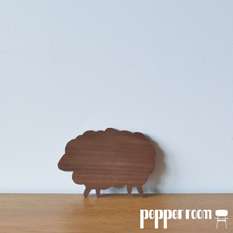 ヒツジ コースター 雑貨 キッチン用品 ウォールナット 木製 かわいい どうぶつ どうぶつの形 アニマル コップ敷き ウッドコースター