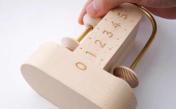 ＝5（イコールゴ）[ そろばん 算盤 知育 計算 ] 玩具 おもちゃ 見る 聞く 触る 遊ぶ 教育木具 優しい木の雰囲気 知育玩具 学び 学べる 木の玩具 木のおもちゃ 学習 遊びながら 遊びながら学べる 子供 孫 プレゼント 贈り物 