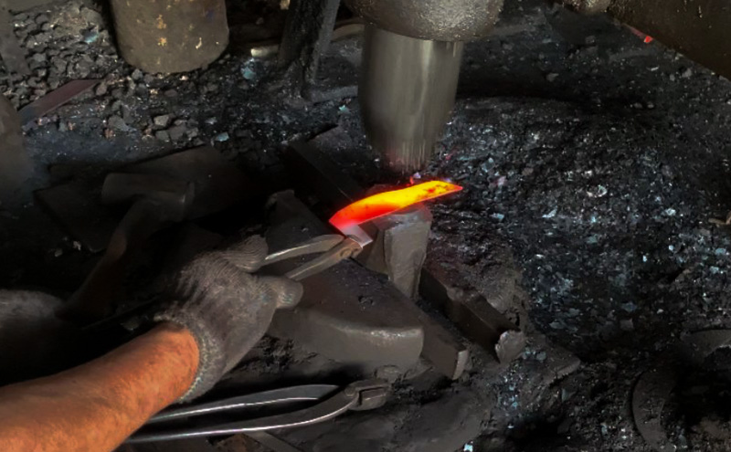 ãªããããé·ååªå®æ ¹åé 290ïœïœãçæå蟌éãæé«çŽæ¬è·çšãã¬ãŒãä»ããã¢ã«ãæ ã¬ãŒããã³ã°ã蟲æ¥ãé€è