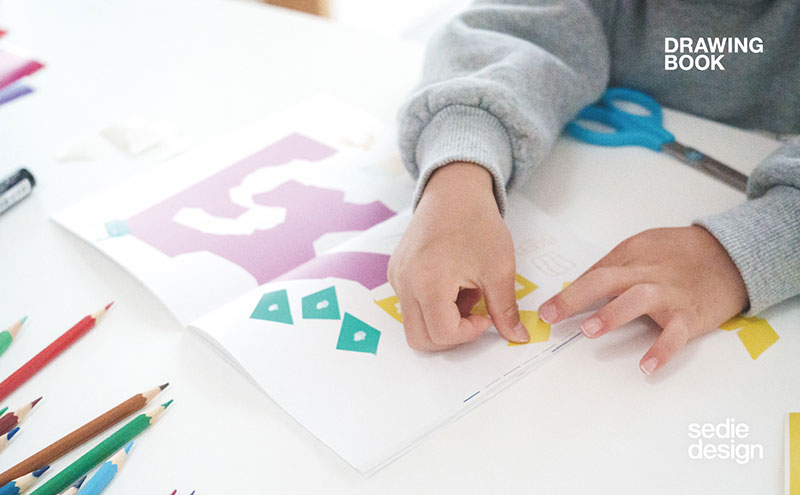 DRAWING BOOK （ドローイング・ブック）　アートブック