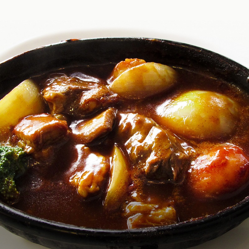 【和牛セレブ】神戸牛煮込み300g【黒折箱入り】/ 神戸ビーフ BBQ 牛肉 冷凍 ブランド牛 兵庫県 小野市