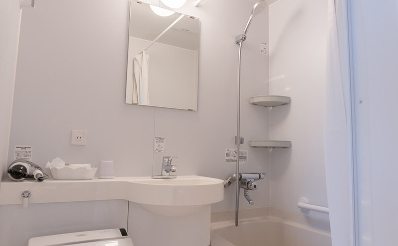 【小野向日葵ホテル】1泊2食 デラックスツインルーム 宿泊チケット ペアチケット 豪華食事つき / 2名様分 クイーンサイズ ベッド 大画面テレビ ゴルフ ゴルフ場銀座