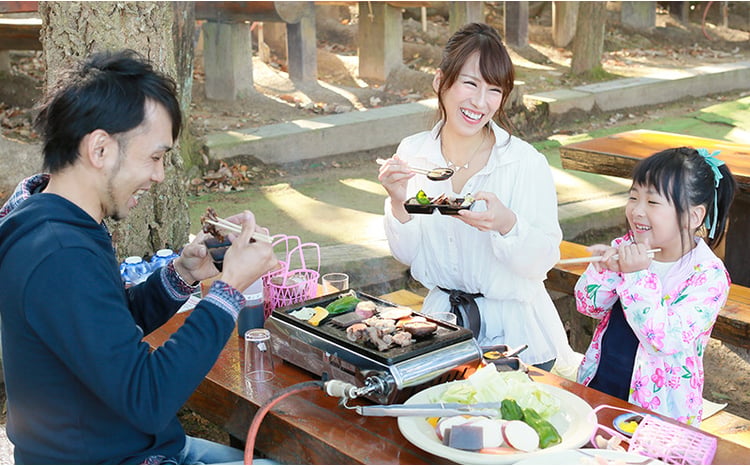 【ふるさと納税】 原木 椎茸 狩り BBQ + 季節の味覚狩り ペア 体験券 しいたけ シイタケ バーベキュー 味覚狩り 体験 チケット ふるさと納税 ふるさと 人気 家族 レジャー アウトドア おすすめ 送料無料 兵庫県 三田市 [3d28bae310002]