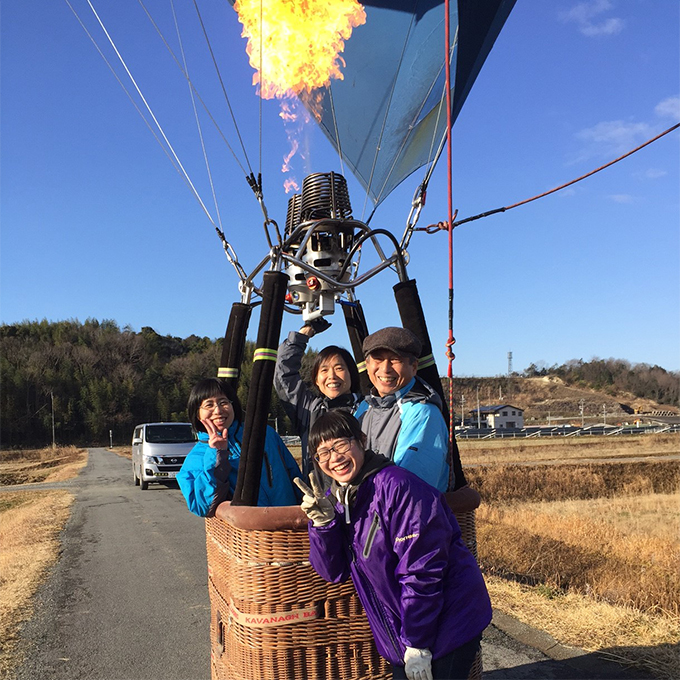 熱気球 フリーフライト搭乗体験 大人2名（乗り合い）《実施期間：11月～5月上旬》 おでかけ