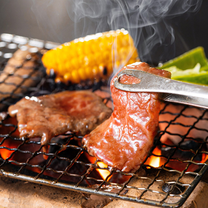 神戸牛 焼肉 食べ比べ 9種 計720g 80g×9 ゆず山椒付き 焼肉セット 焼き肉 牛肉 和牛 焼肉用 キャンプ BBQ アウトドア バーベキュー 黒毛和牛 お肉 冷凍 福袋