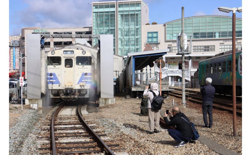 北条鉄道キハ40をカッコよく撮ろう!団体列車【北条鉄道キハ40貸切・洗車体験ツアー】 電車 鉄道 撮影 イベント フォトコンテスト 貸切 ツアー カメラ 観光 車庫 散策 写真 体験 兵庫県 加西市