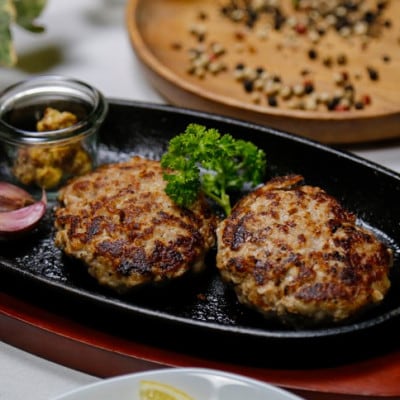 【おだがきさん家の八鹿豚】ハンバーグセット【配送不可地域：離島】【1739400】