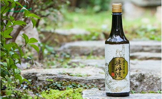 純米大吟醸 奥丹波 720ml 日本酒 地酒 純米大吟醸酒 清酒 酒 さけ お酒 おさけ 地元酒 ブランド酒 晩酌 乾杯 贈答 お取り寄せ 産地直送 兵庫県 丹波市