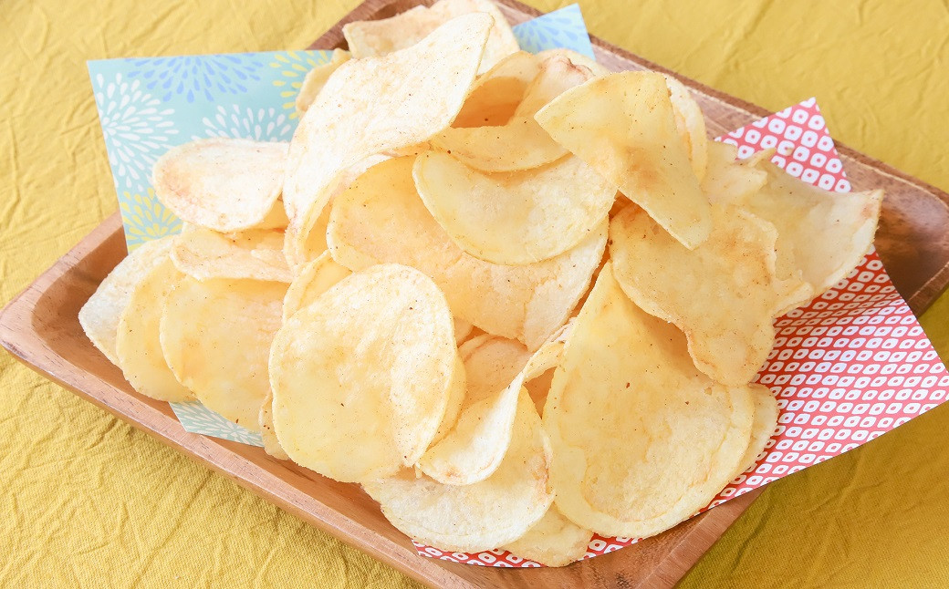 山芳製菓のポテトチップス　わさビーフ（50g×12袋）＆オリジナルグッズセット AS12AC15