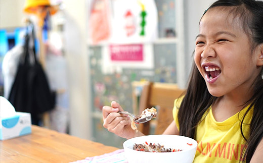 【定期便12ヶ月】淡路牛 切り落し　1.2kg (300g×4パック）　[小分け 冷凍 牛肉 人気]