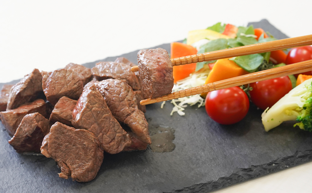 淡路牛 赤身サイコロステーキ　500g（250ｇ×2パック）　 [小分け サイコロステーキ 冷凍 牛肉 人気]