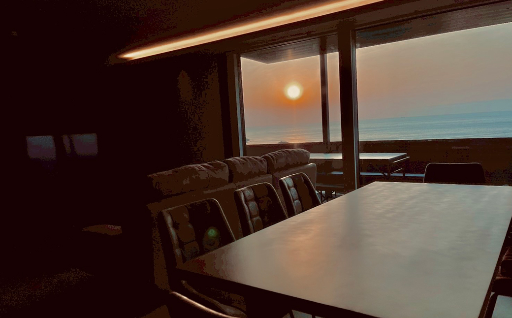 AWAJI OCEAN BASE EAST COAST　グループ宿泊券（最大4名様)　貸別荘 淡路島