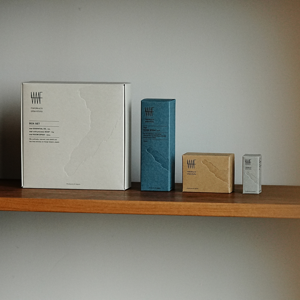BOX SET (maf essential oil tea tree + maf cold process soap MA + maf room spray No.01)