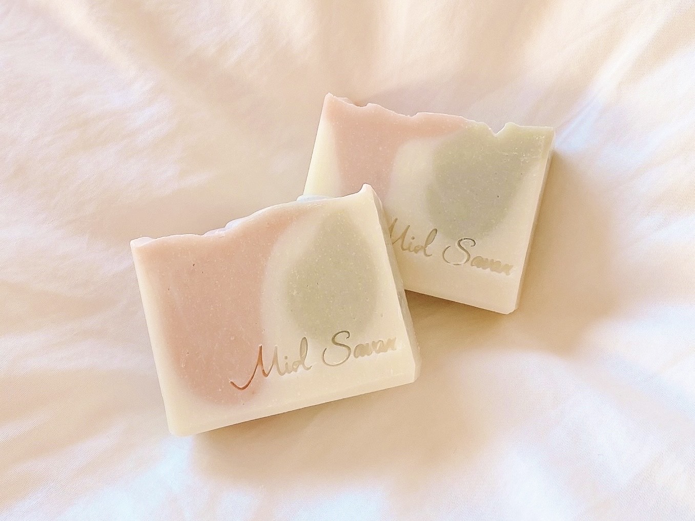 Miel オーガニック石けん 2個（2種）化粧箱入り（泡立てネット、石鹸トレー付き）[ 石鹸 石けん せっけん ソープ 美容 ] 固形石鹸 優しい 全身 悩み 季節 変わり目 トラブル バリア機能 植物オイル グリセリン 潤い 環境 