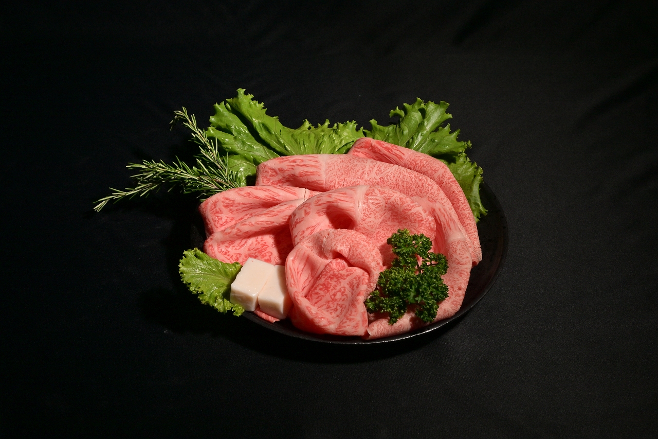 神戸牛すき焼き（もも・かた　600g） [肉 牛肉 神戸牛 最高級肉 神戸ビーフ 神戸肉 但馬牛 もも肉 肩ロース スライス すき焼き しゃぶしゃぶ お取り寄せ 加東市 兵庫県]