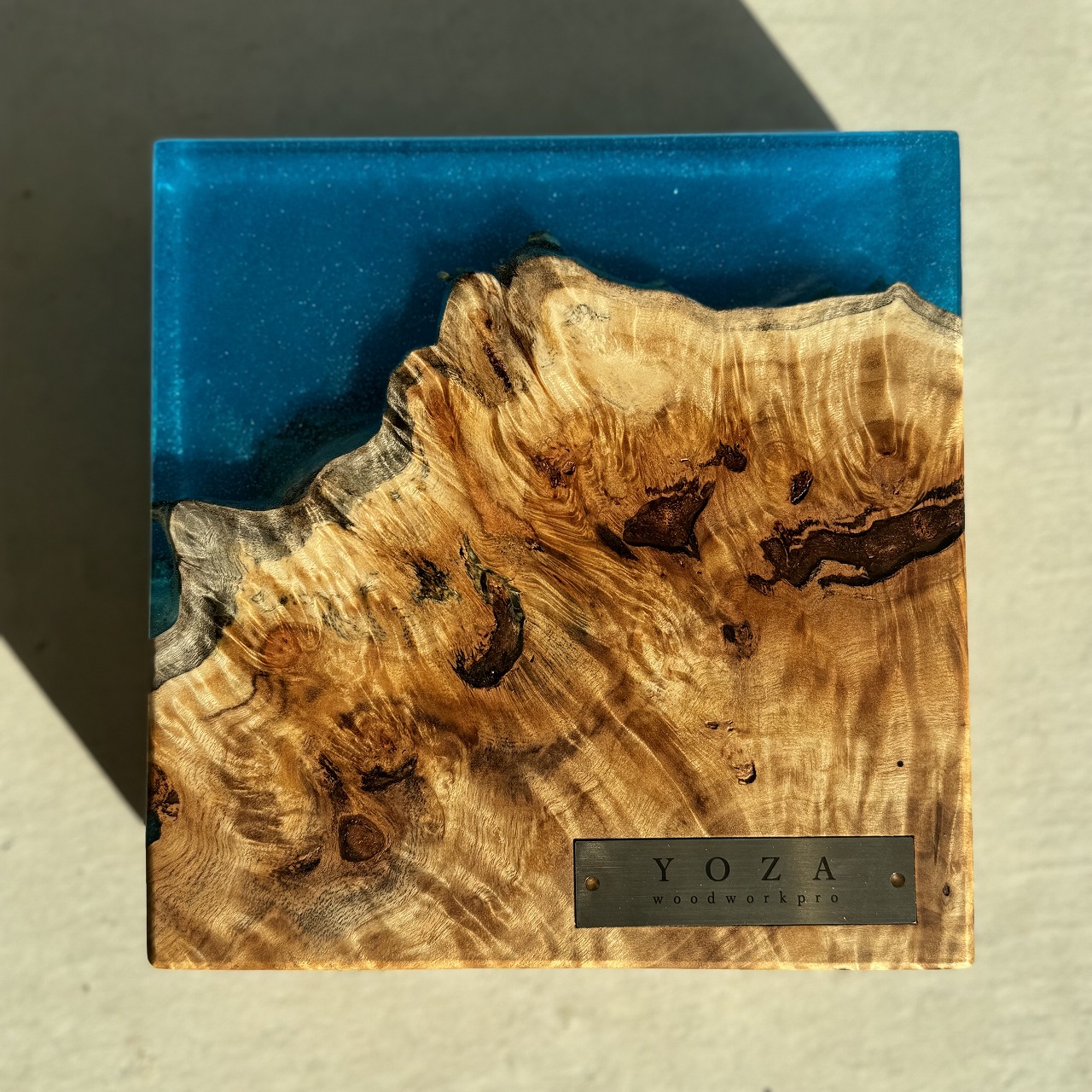 ウッドレジン 台座15cm×15cm　お好きな文字入れオーダー　　[インテリア 木材 レジン 樹脂 台座 キャンプ 鑑賞用 手作り ハンドメイド おしゃれ プレゼント 加東市 兵庫県]