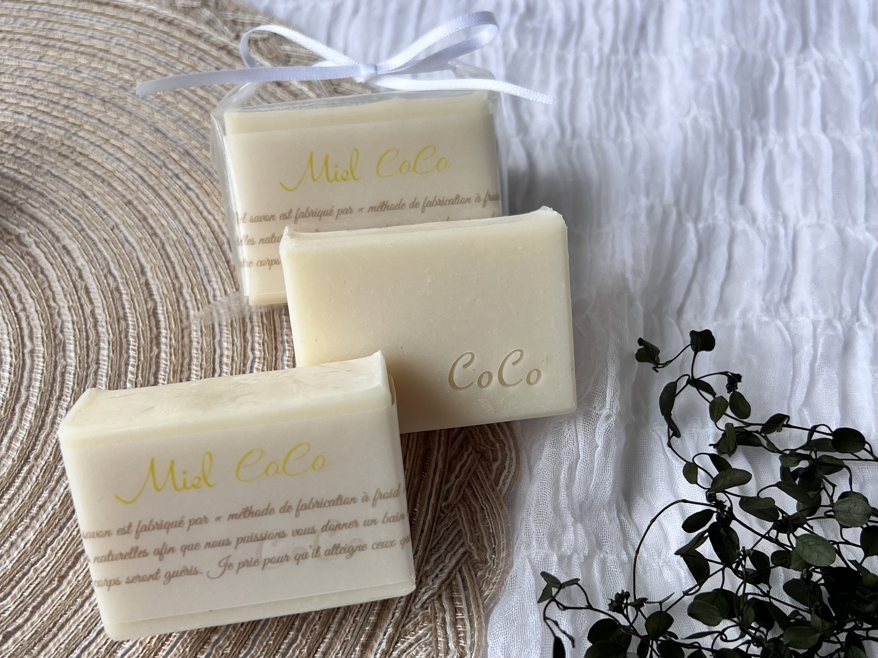 Miel オーガニック ベビー 石けん 2個 化粧箱入り（泡立てネット、石鹸トレー付き）[ 石鹸 石けん せっけん ソープ 美容 ] お肌 痛めない 優しく 全身 洗える 無香料 無着色 安心 