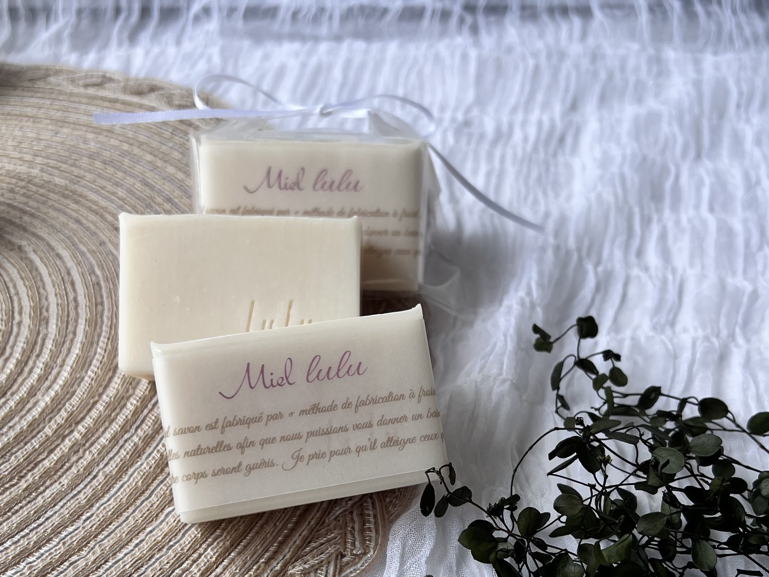 Miel オーガニック ベビー 石けん 2個 化粧箱入り（泡立てネット、石鹸トレー付き）[ 石鹸 石けん せっけん ソープ 美容 ] お肌 痛めない 優しく 全身 洗える 無香料 無着色 安心 