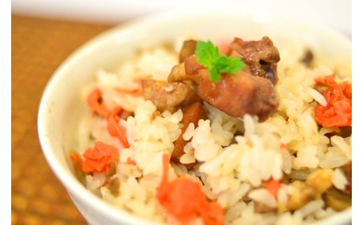 稲穂Ｃ とりめしの具 鶏めし 常温 レトルト 播州百日どり 鶏飯 混ぜご飯 ２合用 簡単 清流米 コシヒカリ[296]