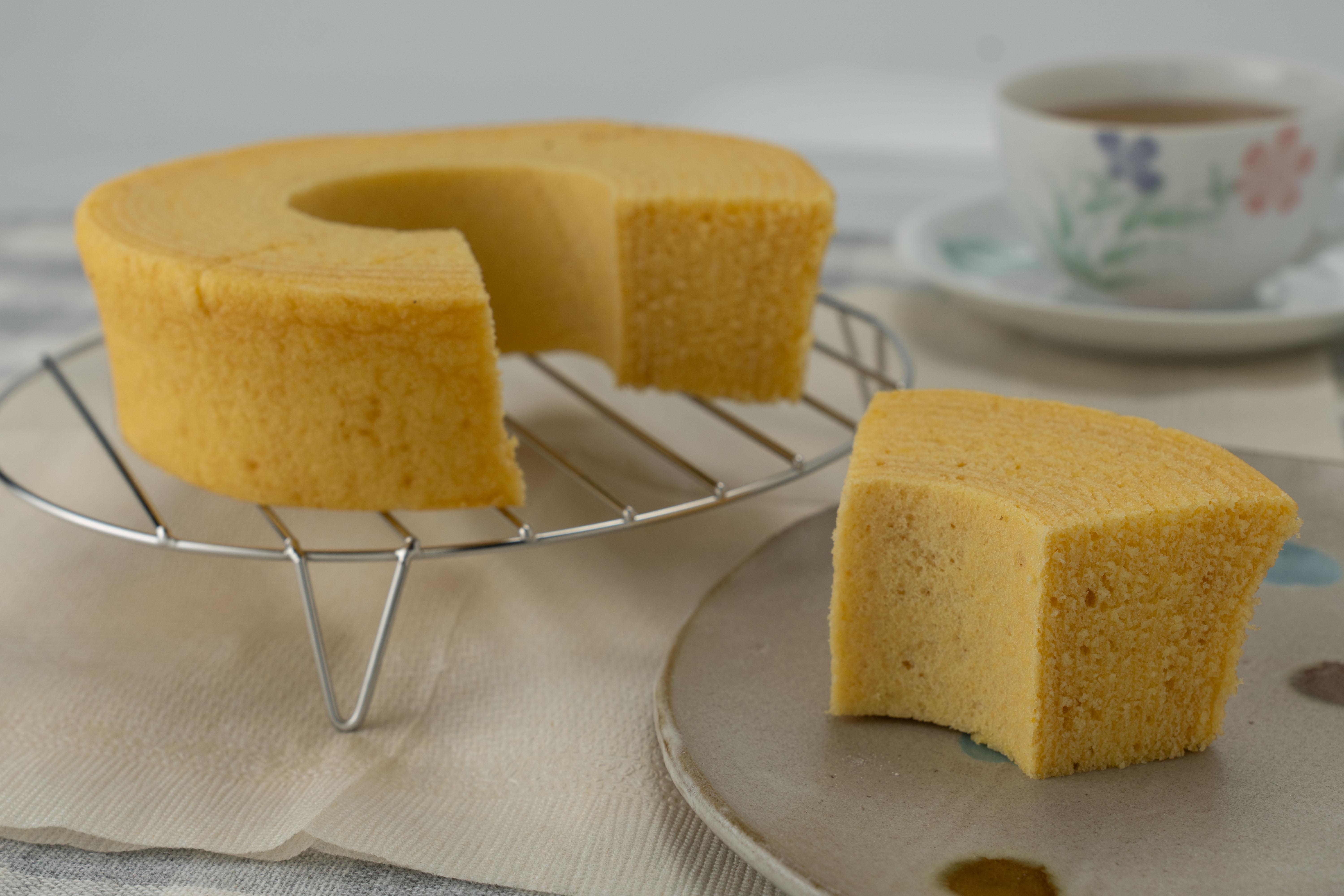 米菓バウム【ホール】プレーン グルテンフリー 米粉 米粉菓子 小麦不使用 バウムクーヘン しっとりなめらか 優しい甘さ [1319]