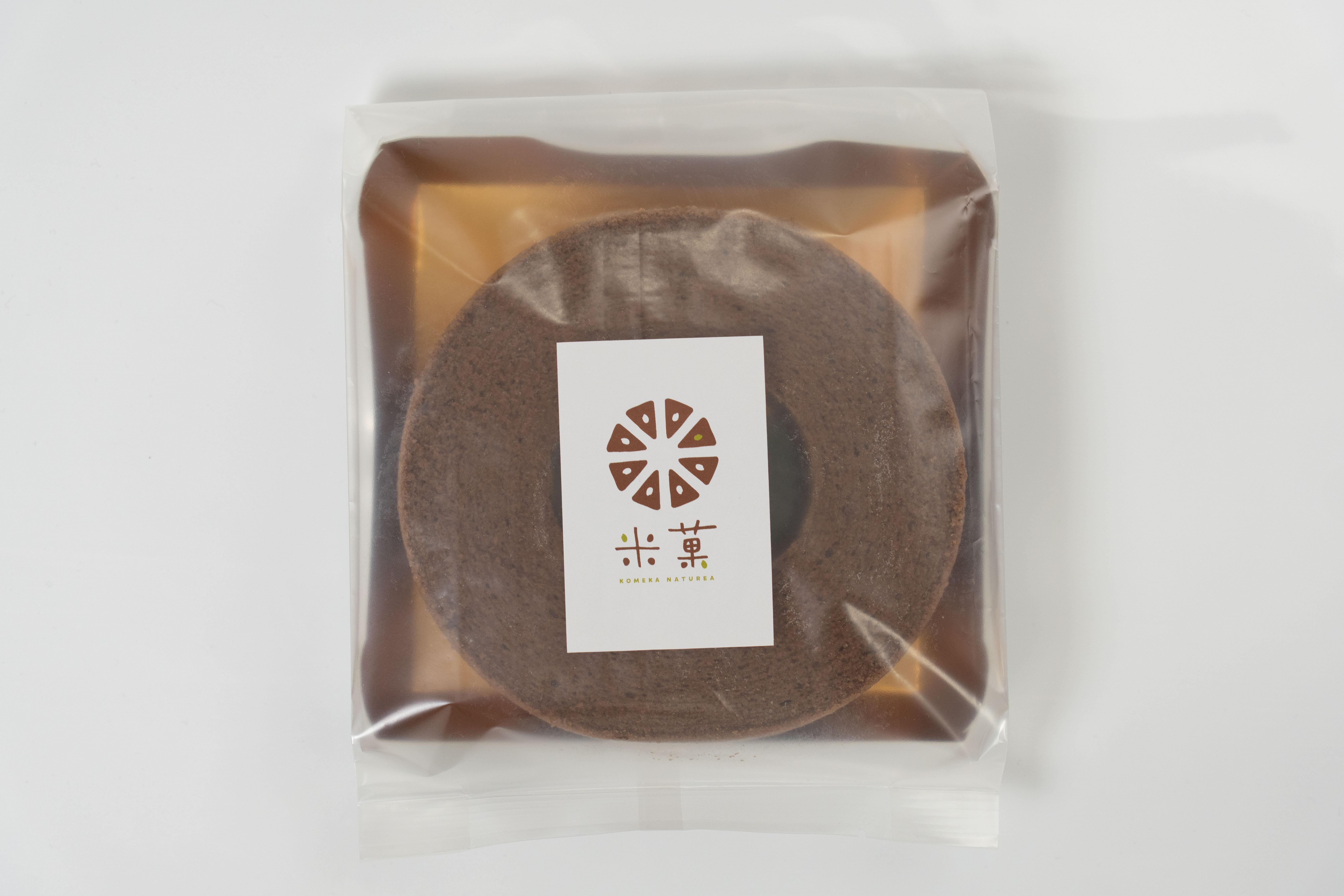 米菓バウム【ホール】ショコラ 冷凍発送 グルテンフリー 米粉 米粉菓子 小麦不使用 バウムクーヘン しっとりなめらか 優しい甘さ [1322]