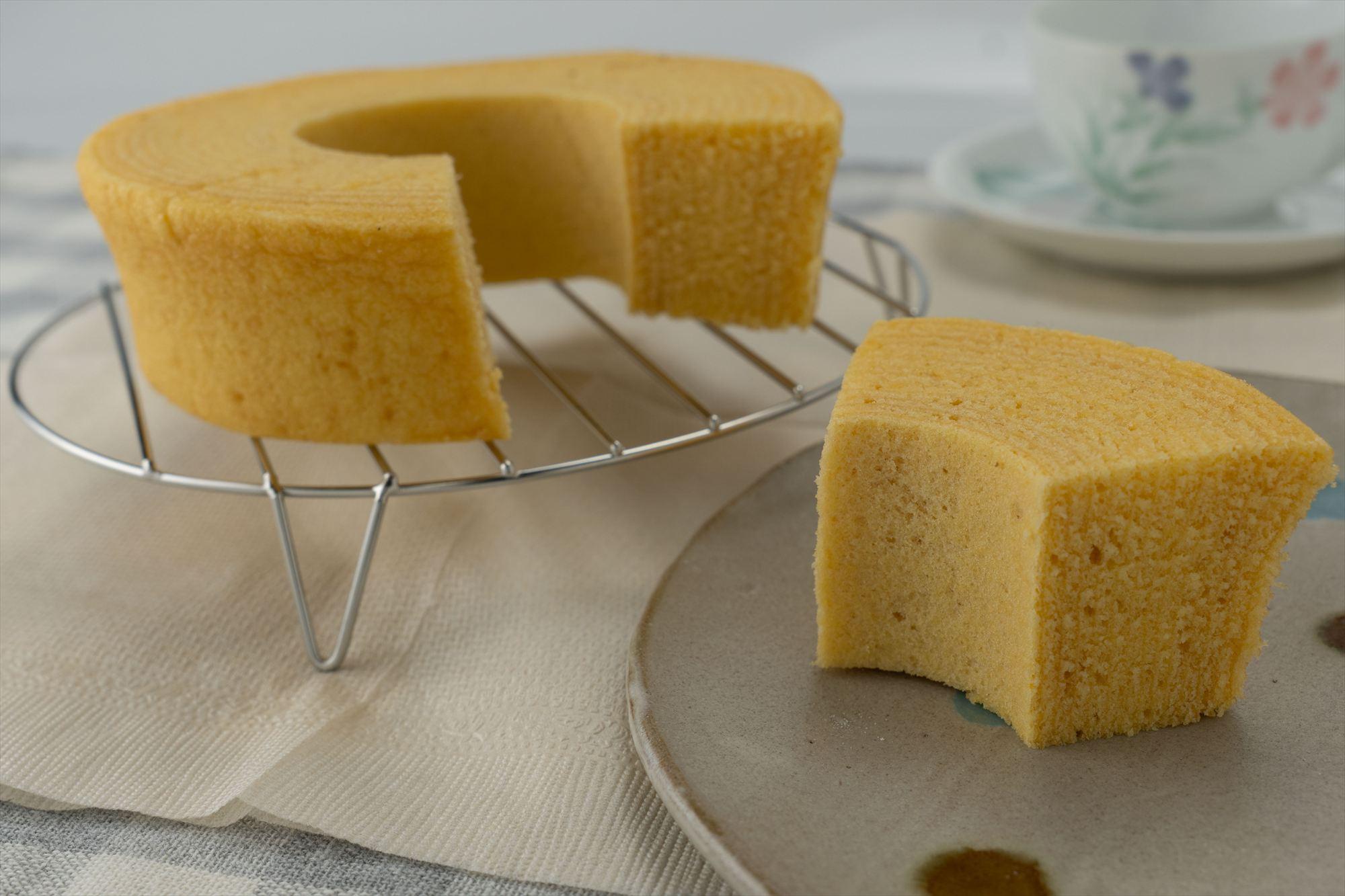 米菓バウム【ホール2】プレーン ショコラ 冷凍発送 グルテンフリー 米粉 米粉菓子 小麦不使用 バウムクーヘン しっとりなめらか 優しい甘さ [1324]