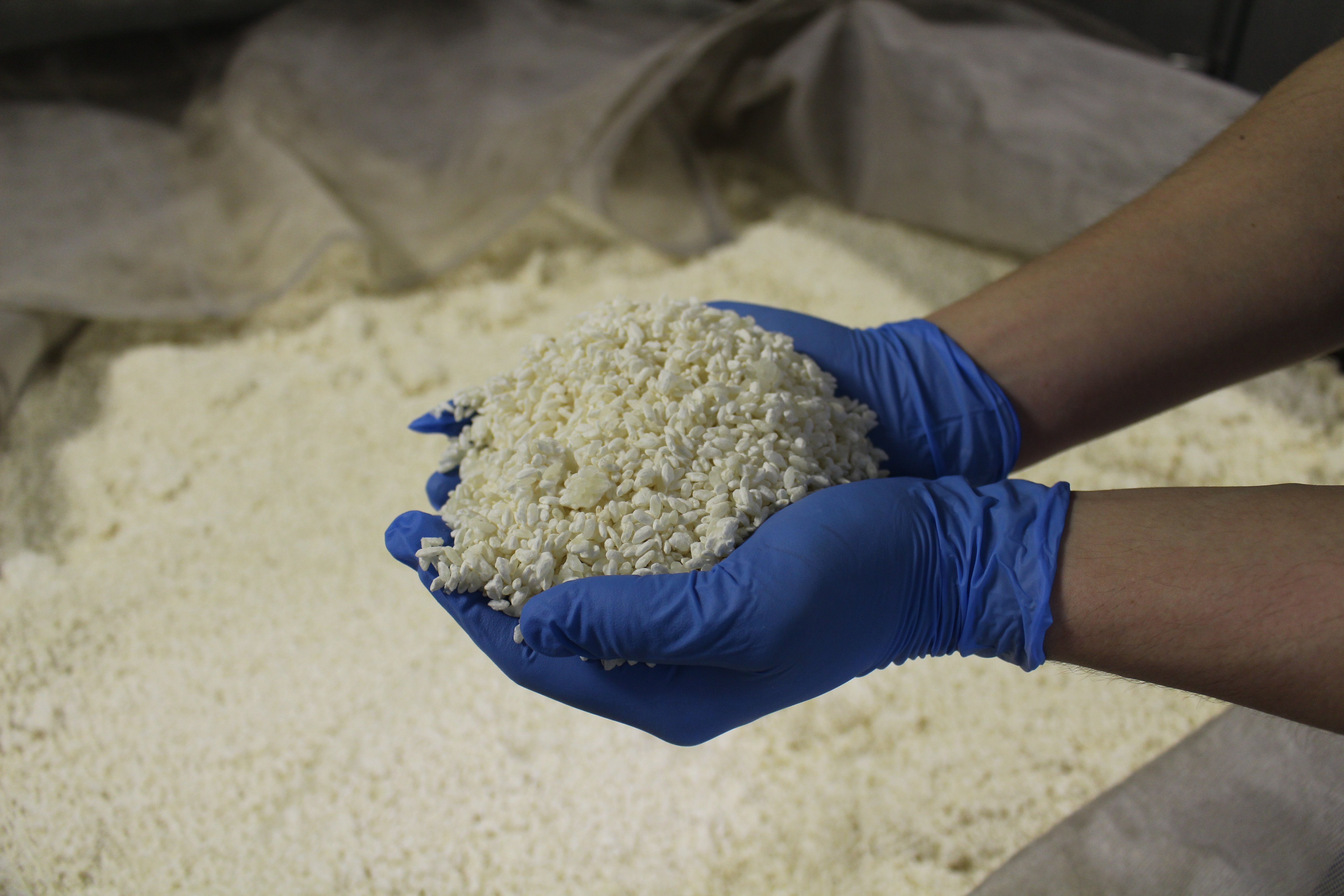 木桶仕込み自然栽培味噌「結」と国産有機味噌5個詰め合わせ[541]