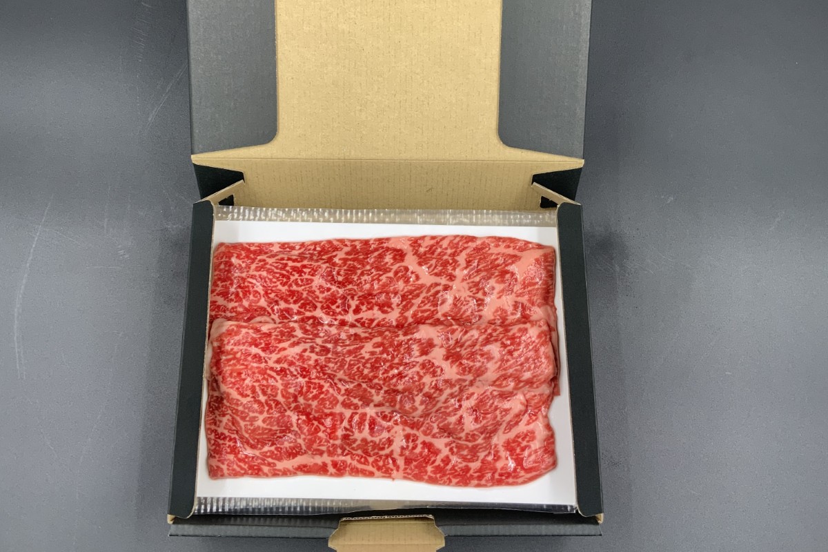 【高島屋選定品】【神戸牛 すき焼き（モモ）】冷凍 神戸ビーフ 但馬牛 神戸牛 和牛 牛 牛肉  モモ すき焼き 人気 国産 お取り寄せ グルメ 但馬 神戸 冷凍 兵庫県 香美町 高島屋 22000円 79-03