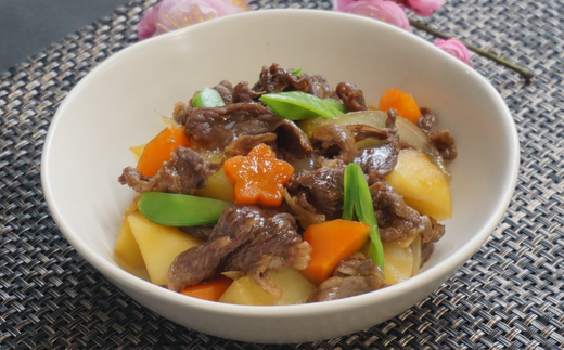 【神戸牛 切り落とし 450g 冷凍 産地直送】牛肉 しゃぶしゃぶ すき焼き 牛丼 カレー 夏休み バーベキュー BBQ キャンプ 焼肉 和牛 KOBE BEEF 大人気 ふるさと納税 兵庫県 但馬 神戸 香美町 美方 小代 最高級の肉質を誇る神戸牛切り落としで、いつものお料理がワンランク上の味わいに。※発送目安:入金確認後、1ヶ月程度 平山牛舗 14000円 61-02