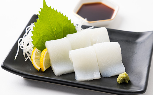 大型サイズ使用　超肉厚な赤イカむき身(お刺身用)　約1kg入【配送不可地域：離島】【1091430】