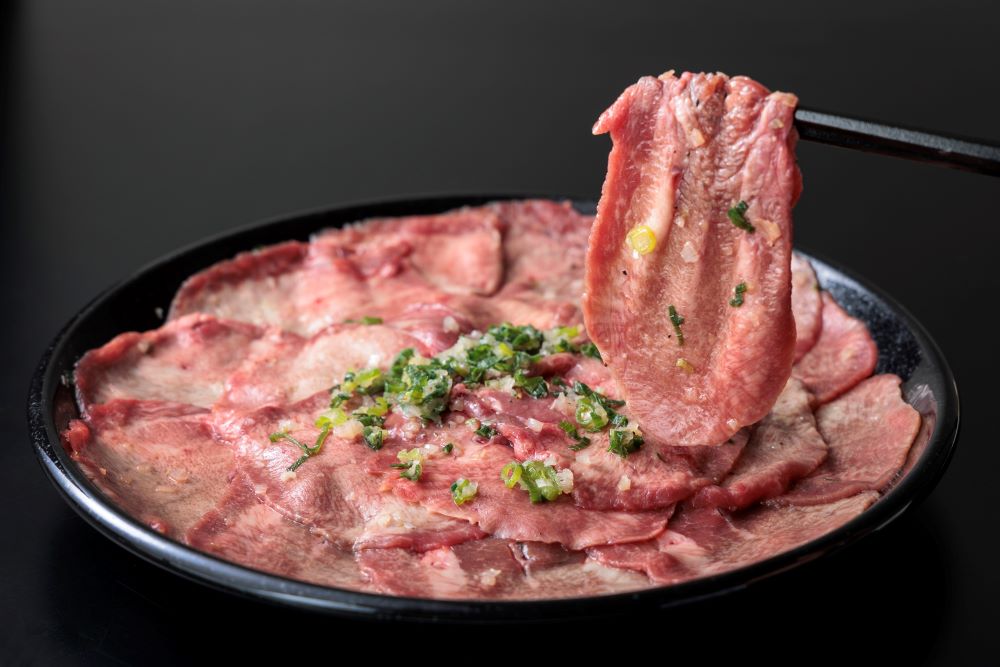 ねぎ塩牛タン800g＋ホルモンMIX300g 焼肉工房もく 13-033