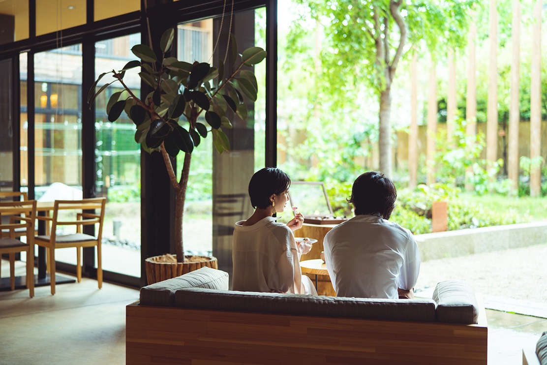 ホテル 宿泊券 セトレならまち ホテルペア宿泊券（1泊朝食付）株式会社ホロニック