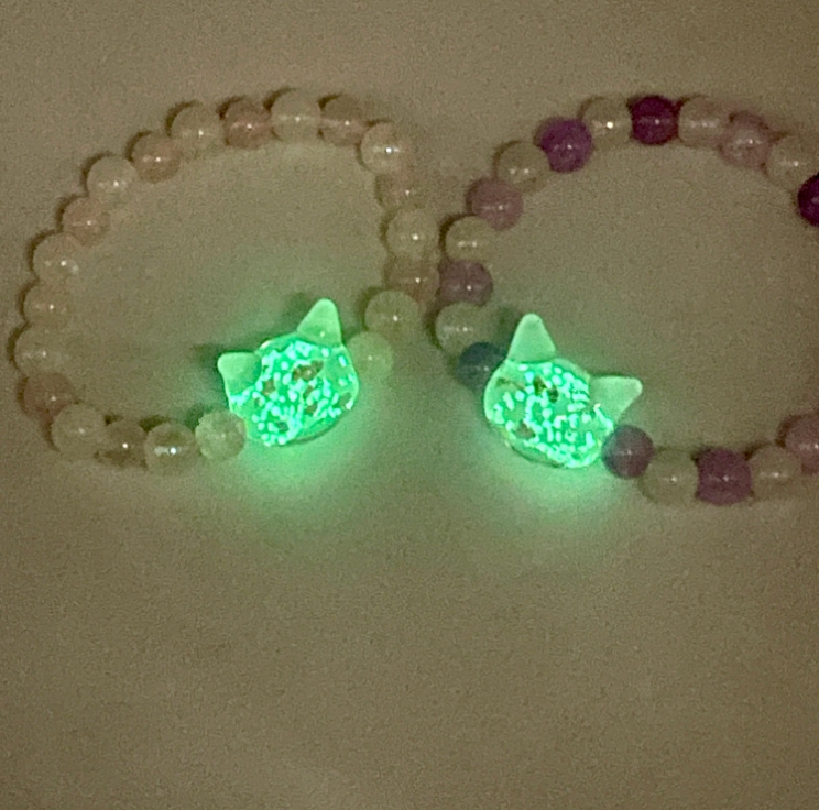 光る猫玉とアメジストのブレスレット（レディースサイズ）ジュエリー春日 奈良県 奈良市 なら jks002