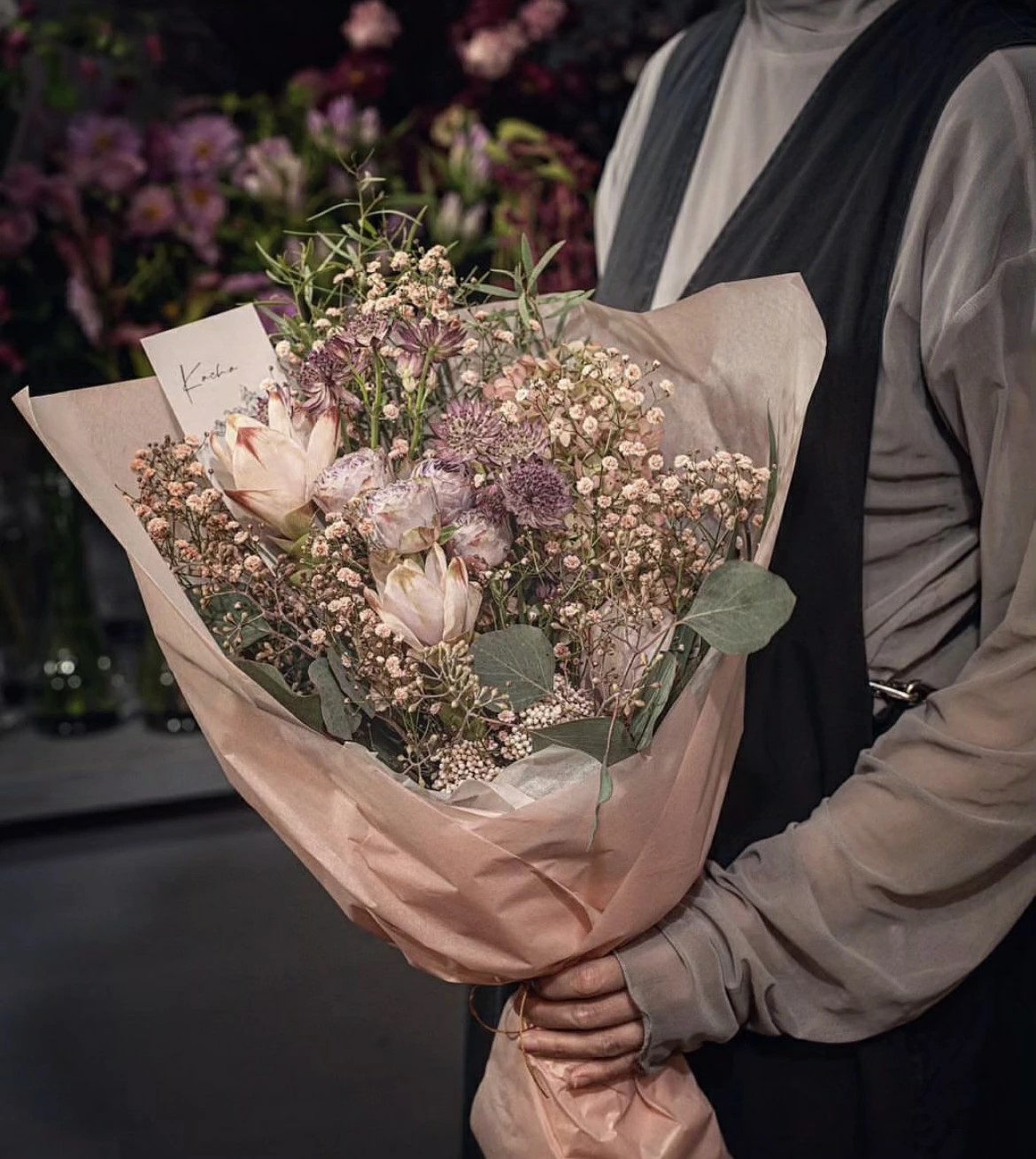 フラワーアレンジメントMサイズ 花 花束 ブーケ アレンジ プレゼント 贈り物 花のある生活ドライフラワー 生花 お祝い 記念日　株式会社KACHA 奈良県 奈良市 なら　28-002